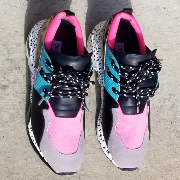 NIB Steve Madden Fashion Sneakers - Picture 4 of 8